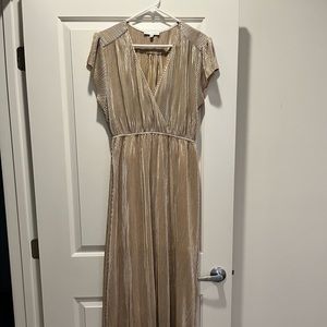 Long maxi dress. Never worn. Floor length